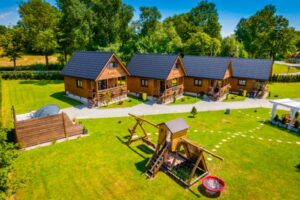 Osada Widok na Góry - domki do wynajęcia - plac zabaw