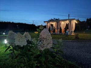 Osada Widok na Góry - domki do wynajęcia - wiata rekreacyjna